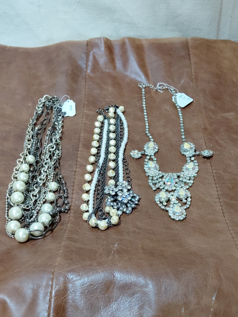 Pearl & Rhinestone Layered Necklace Set - Cream